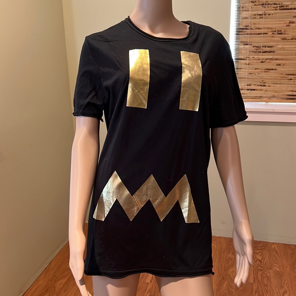 Rockstars & Angels Black Graphic T-shirt With Gold Design Size L